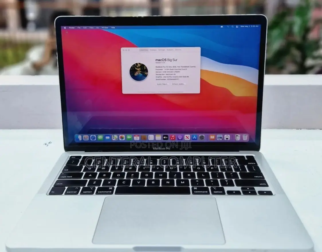 New Laptop Apple MacBook Pro 2019 8GB Intel Core I5 SSD 256GB