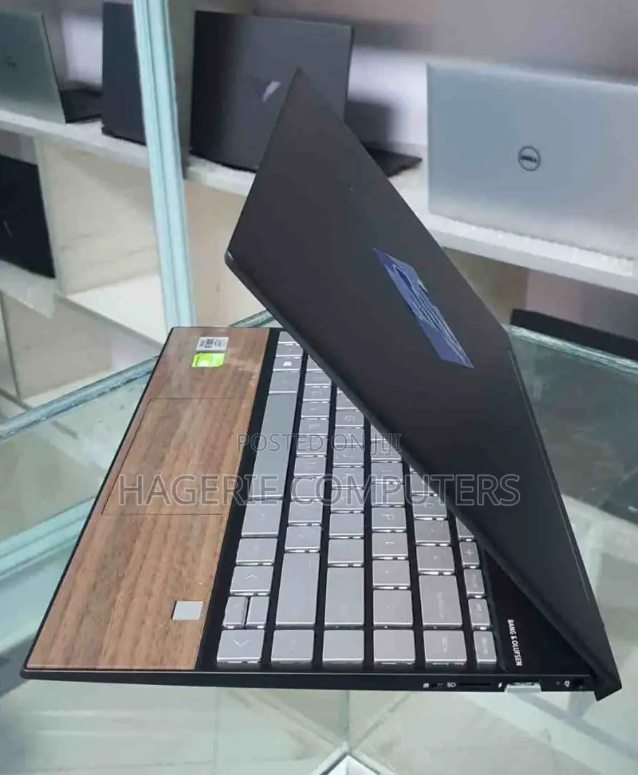 New Laptop HP Envy 15 8GB Intel Core I5 SSD 512GB