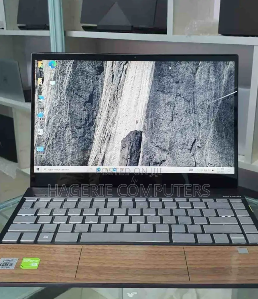 New Laptop HP Envy 15 8GB Intel Core I5 SSD 512GB