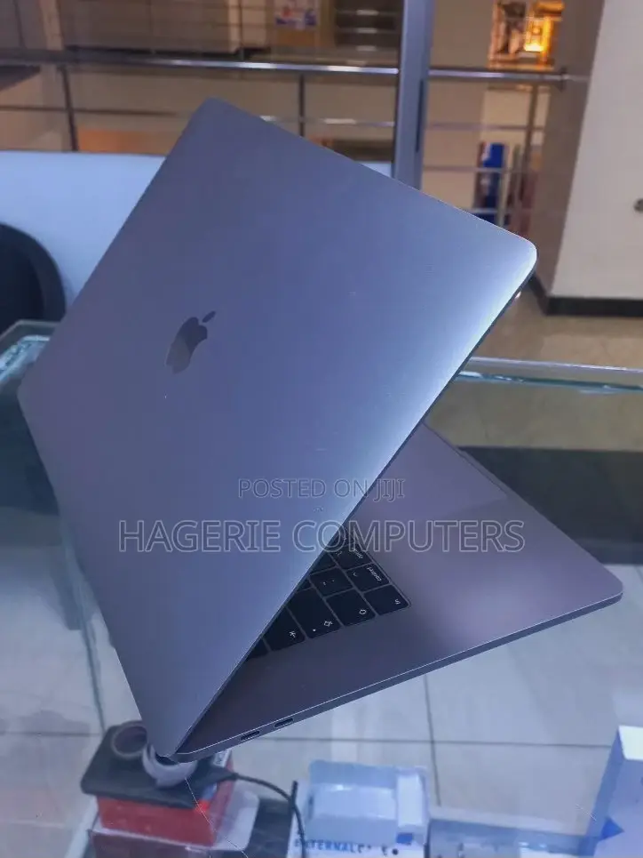New Laptop Apple MacBook Pro 2019 32GB Intel Core I9 SSD 1T