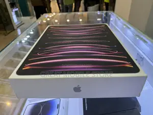 New Apple iPad Pro 12.9 (2022) 256 GB Gray
