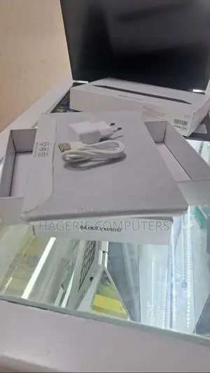 Photo - New Samsung Galaxy Tab S6 Lite 64 GB Silver