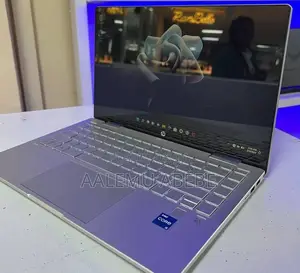 New Laptop HP Pavilion 13 8GB Intel Core I5 SSD 512GB