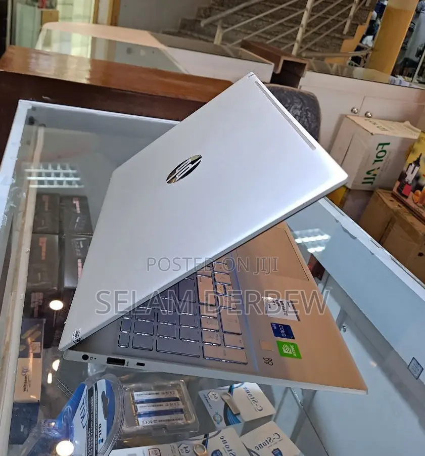New Laptop HP Pavilion 15 16GB Intel Core I7 SSD 512GB