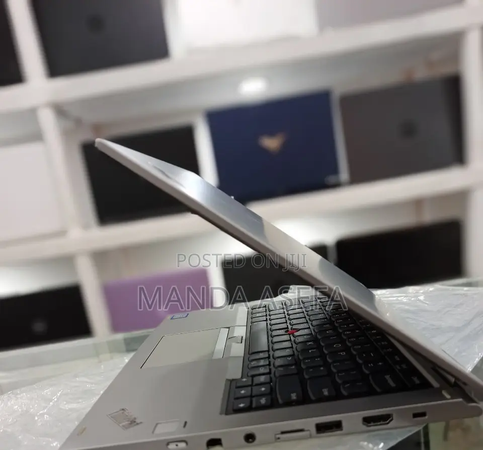 New Laptop Lenovo ThinkPad Yoga 8GB Intel Core I7 SSD 512GB