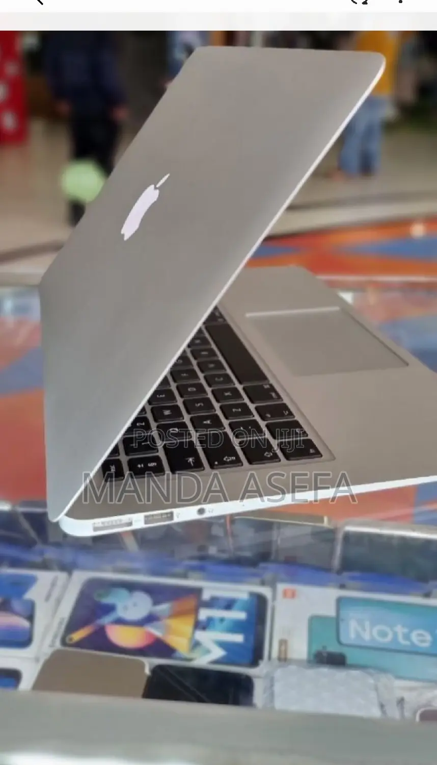 New Laptop Apple MacBook Air 2013 4GB Intel Core I5 SSD 256GB