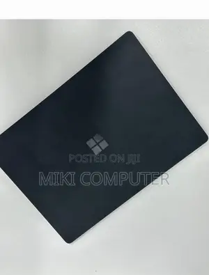 New Laptop Microsoft Surface 8GB Intel Core i5 SSD 256GB