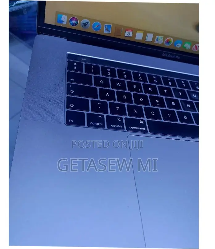 New Laptop Apple MacBook Pro 2019 8GB Intel Core I9 SSD 1T