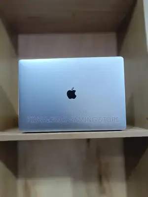New Laptop Apple MacBook Pro 2019 16GB Intel Core I9 SSD 512GB