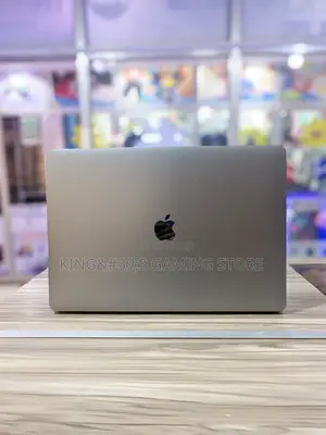 New Laptop Apple MacBook Pro 2019 16GB Intel Core I9 SSD 512GB