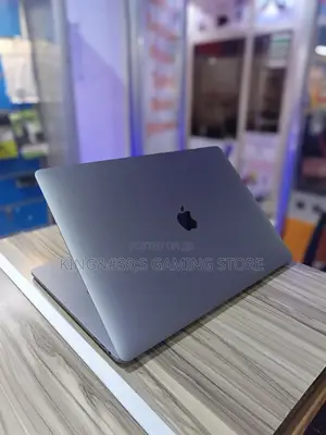 New Laptop Apple MacBook Pro 2019 16GB Intel Core I9 SSD 512GB