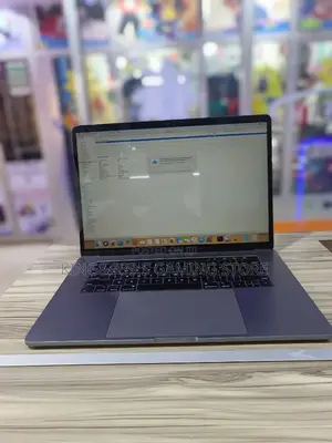 New Laptop Apple MacBook Pro 2019 16GB Intel Core I9 SSD 512GB
