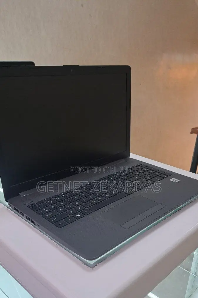 New Laptop HP Stream Notebook 8GB Intel Core i5 HDD 1T