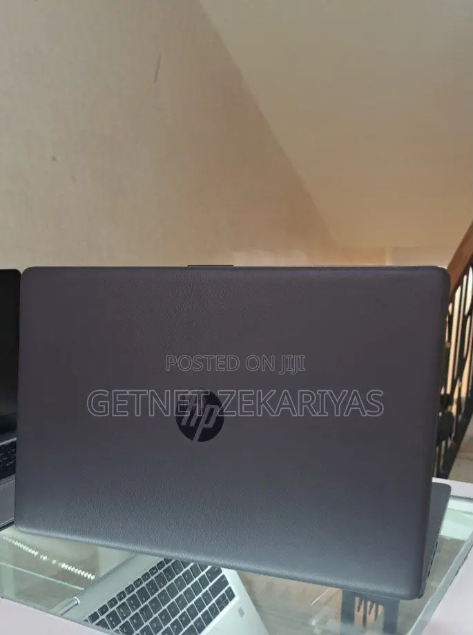 New Laptop HP Stream Notebook 8GB Intel Core i5 HDD 1T