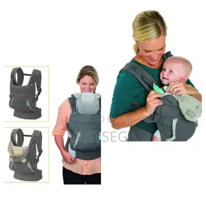 Infantino Baby Carrier (ባለ ኮፍያ)