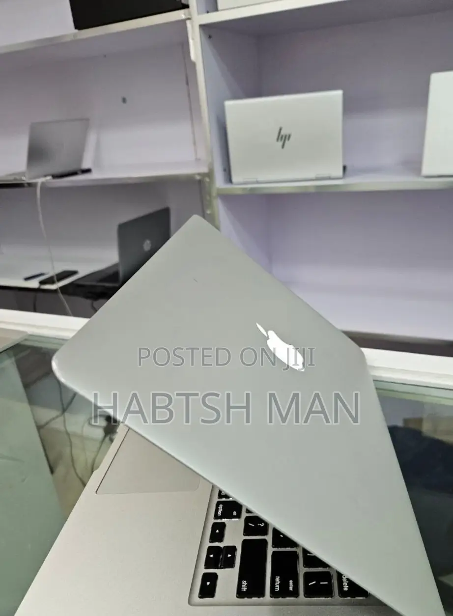 New Laptop Apple MacBook Air 2017 8GB Intel Core I5 SSD 256GB