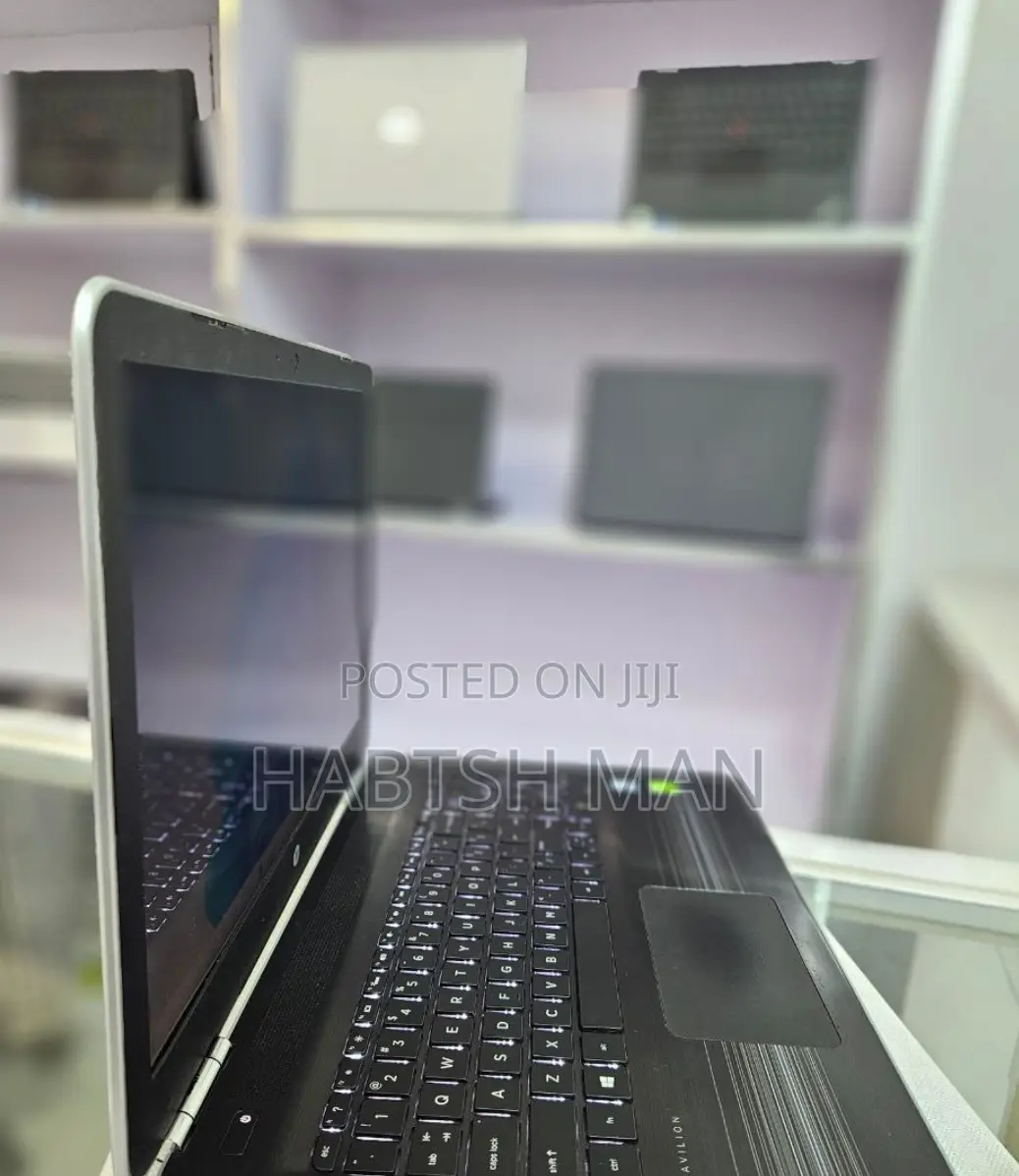 New Laptop HP Pavilion 15 8GB Intel Core I5 SSD 512GB