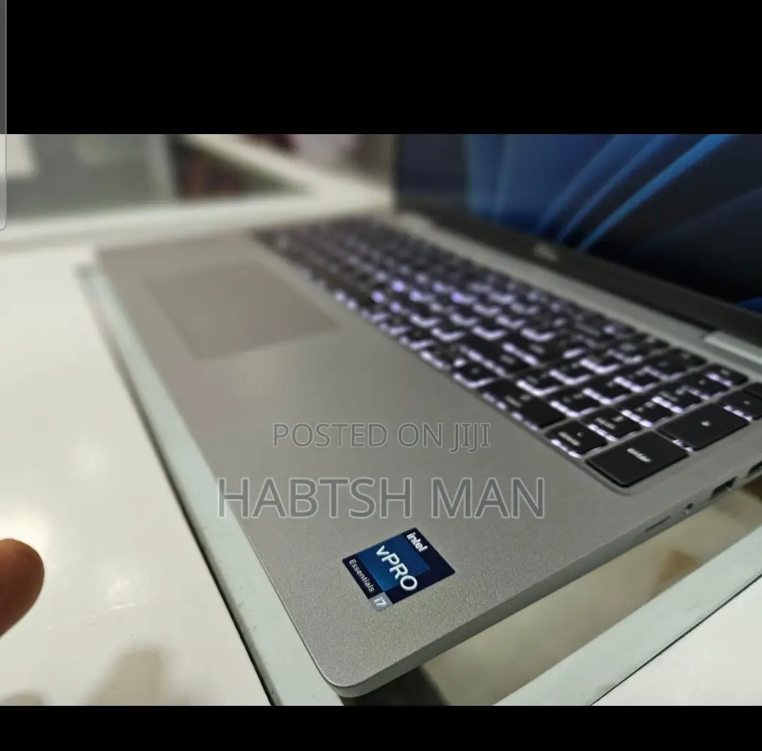 New Laptop Dell Latitude 5580 16GB Intel Core I7 SSD 512GB