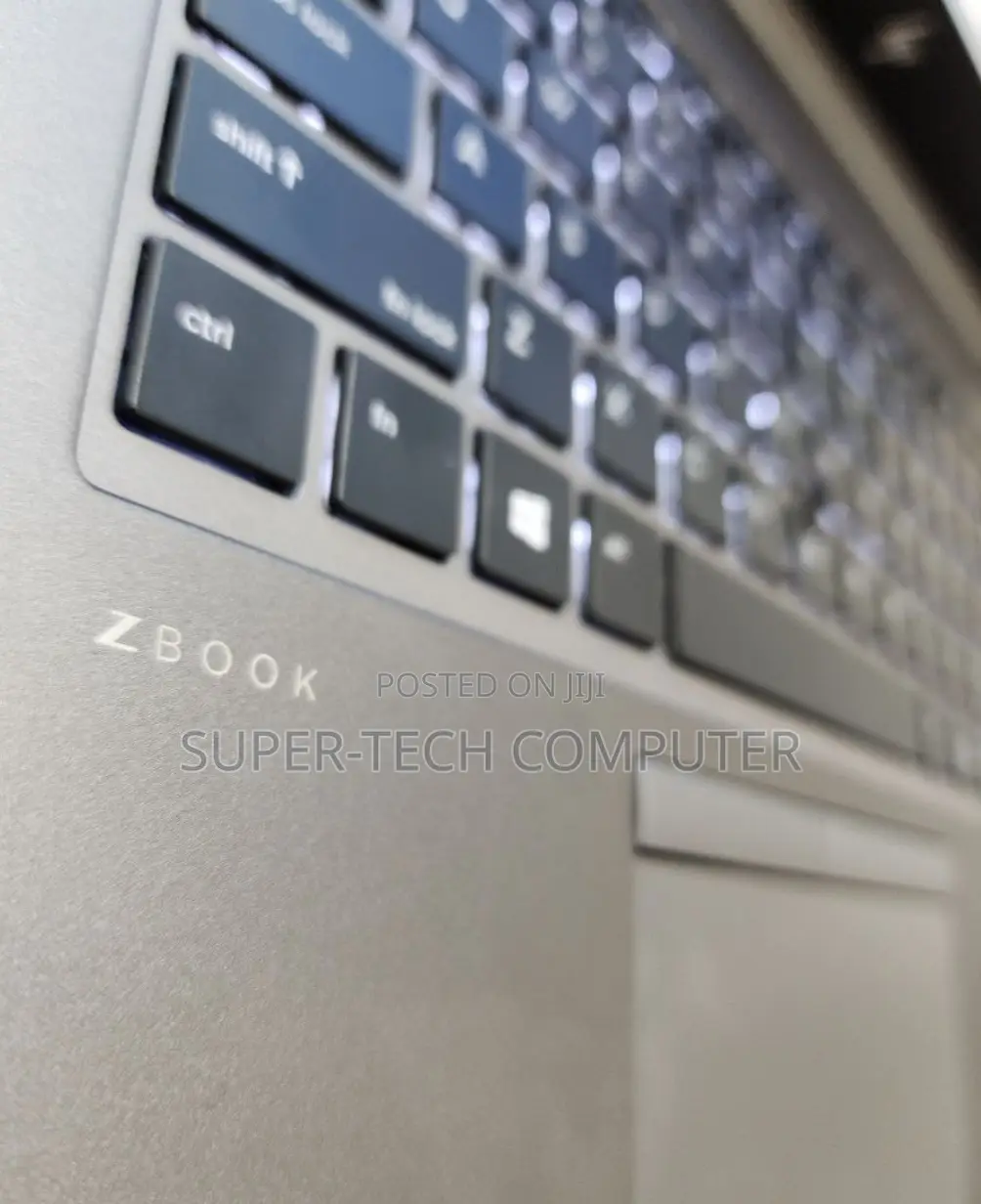 New Laptop HP ZBook Studio G5 16GB Intel Core I7 SSD 512GB