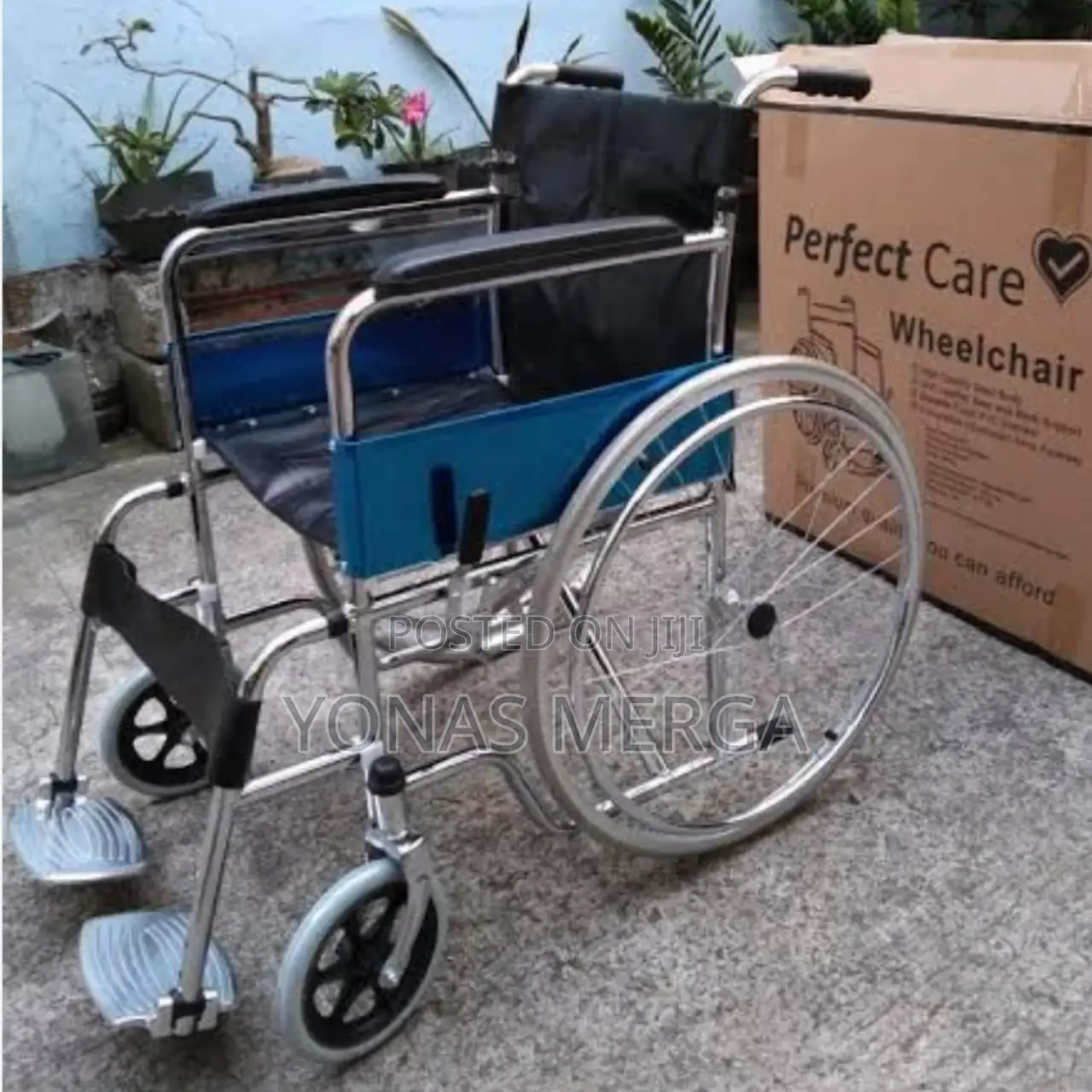 Aluminum Wheelchair /Wheelchair the Durable Easy 2clean Seat