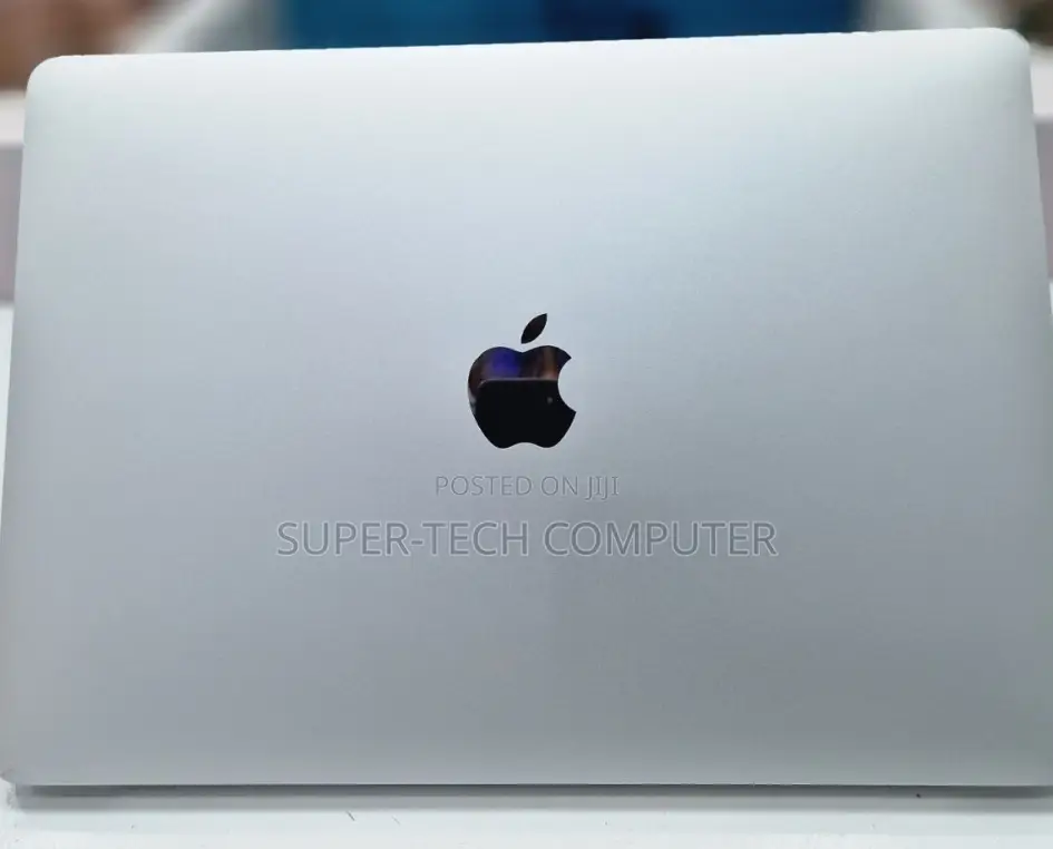 New Laptop Apple MacBook Pro 2019 8GB Intel Core I5 SSD 256GB
