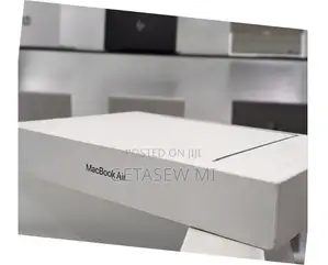 Photo - New Laptop Apple MacBook Air 2022 M2 8GB Apple M2 SSD 256GB