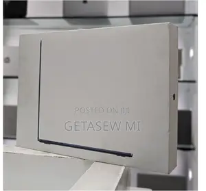 New Laptop Apple MacBook Air 2022 M2 8GB Apple M2 SSD 256GB