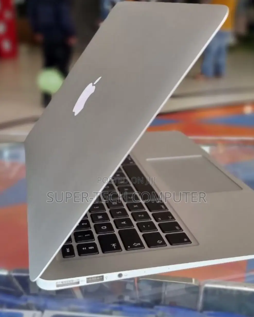 New Laptop Apple MacBook Air 2013 4GB Intel Core I5 SSD 256GB