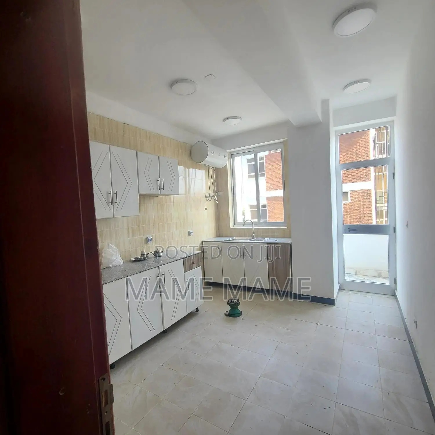 5bdrm Duplex in Addis Abeba, Bole for rent