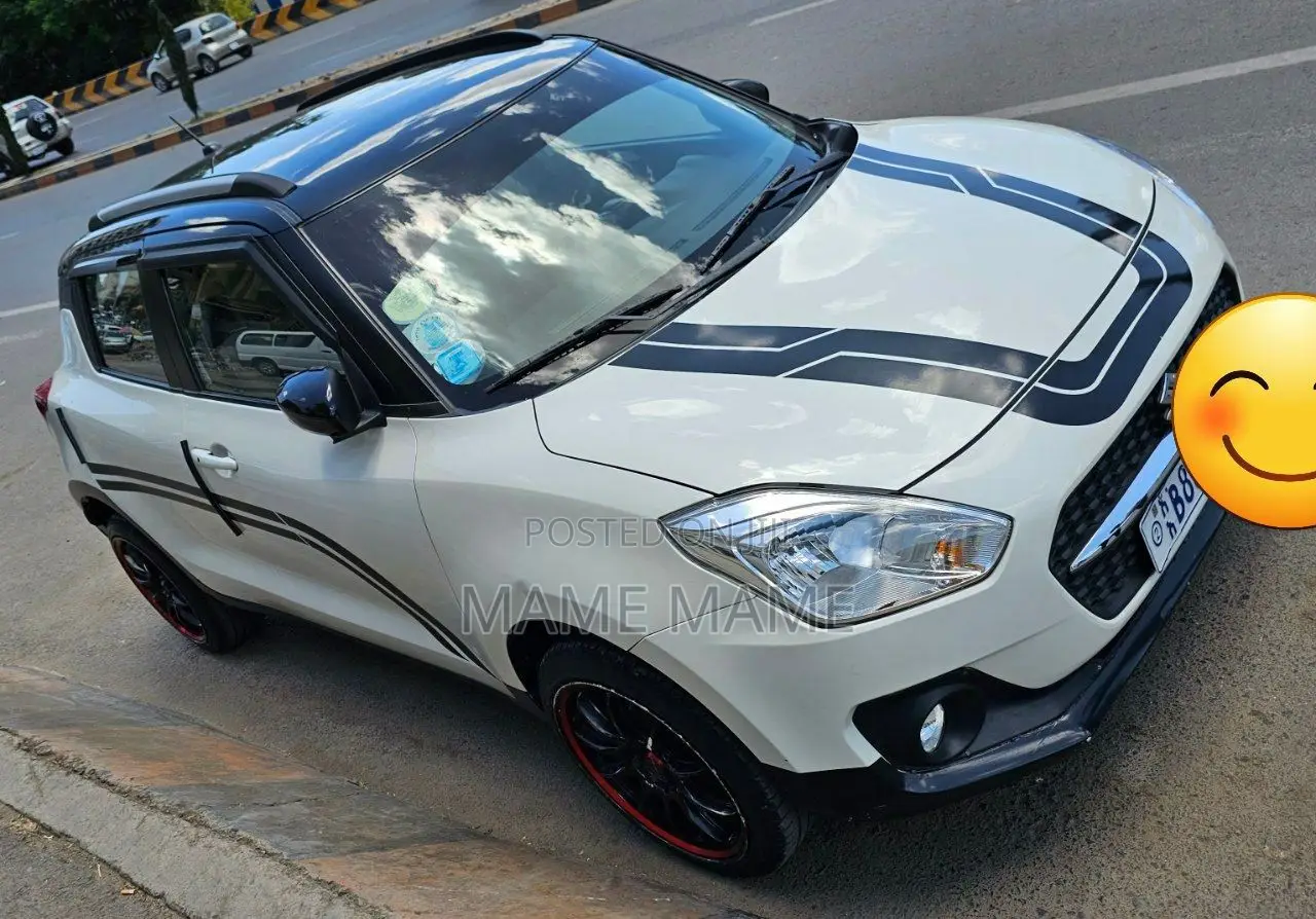 Suzuki Swift 2021 White