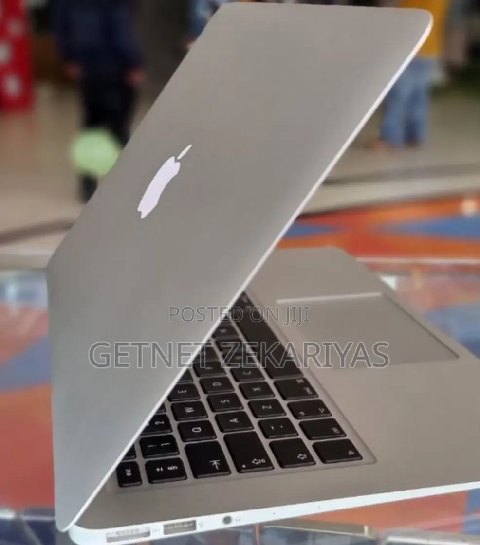 New Laptop Apple MacBook Air 2013 4GB Intel Core I5 SSD 256GB