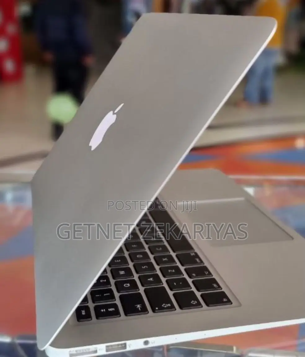 New Laptop Apple MacBook Air 2013 4GB Intel Core I5 SSD 256GB