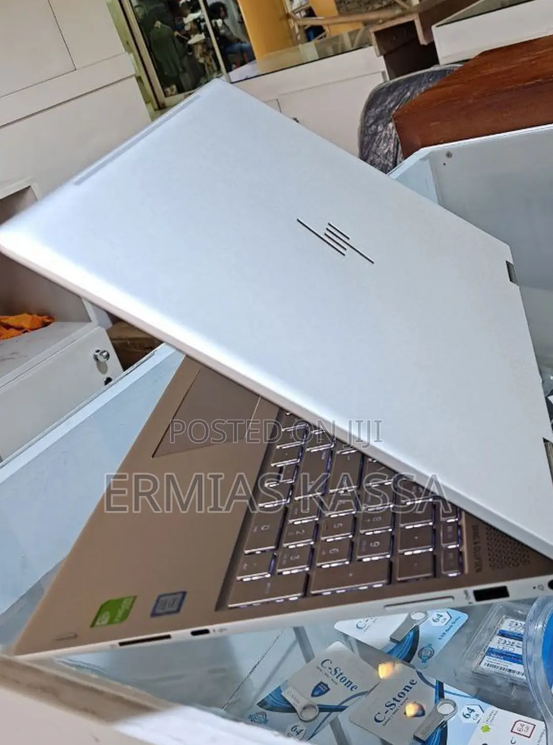 New Laptop HP Envy X360 16GB Intel Core I5 SSD 512GB