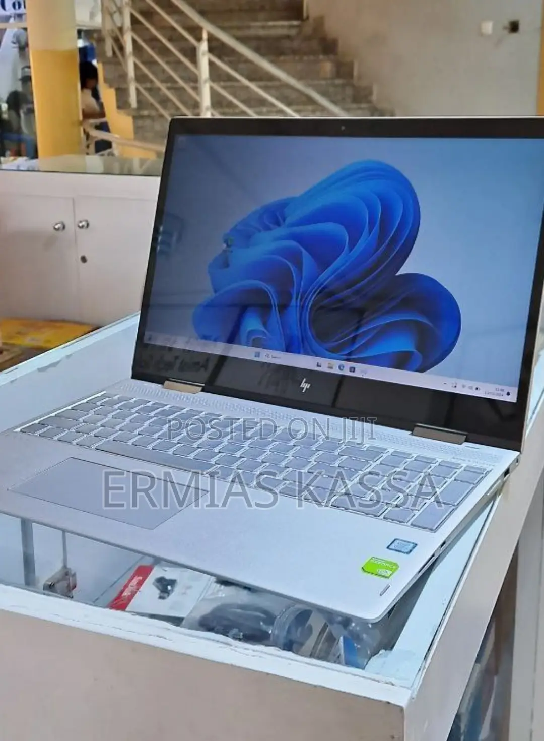 New Laptop HP Envy X360 16GB Intel Core I5 SSD 512GB