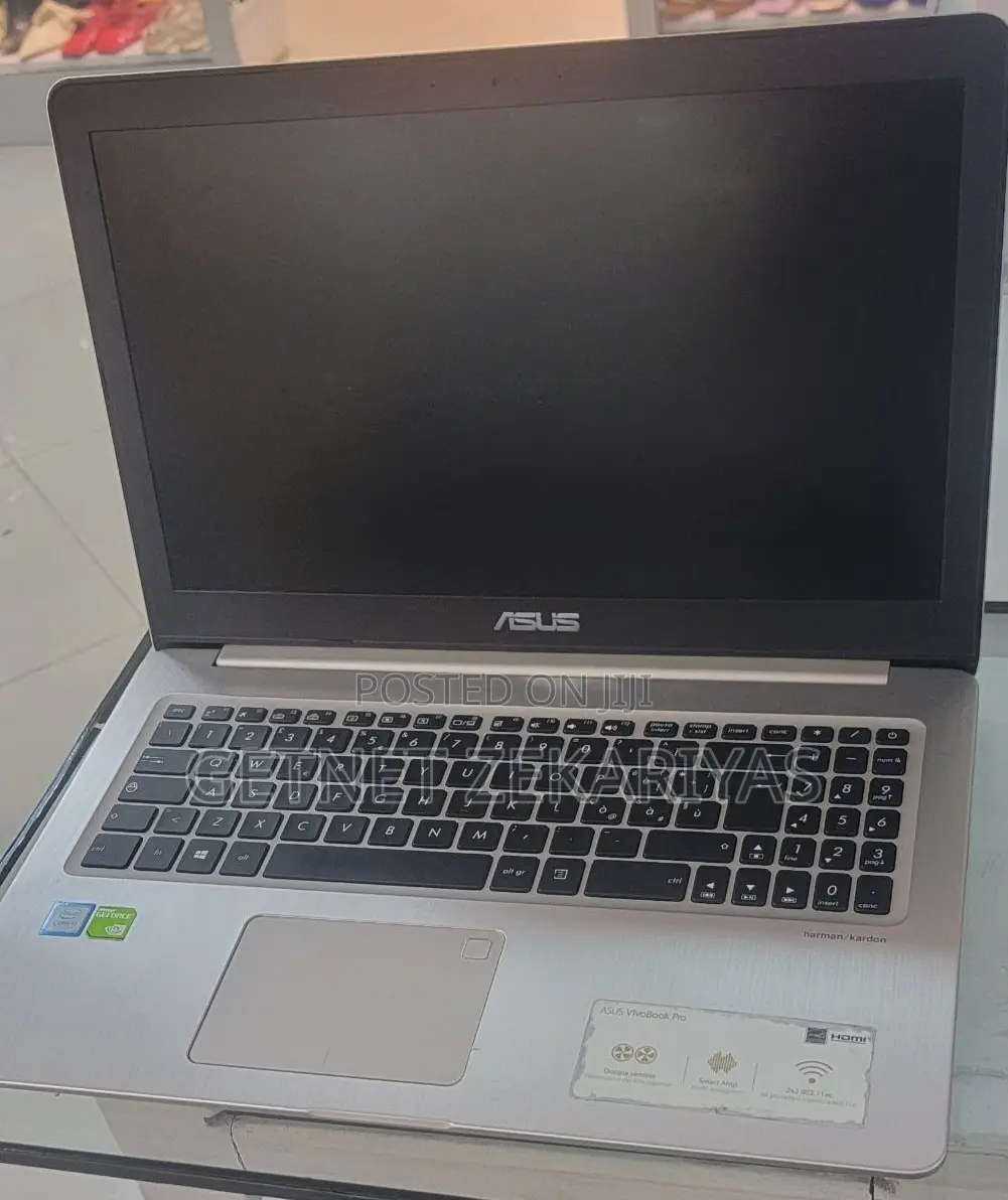 New Laptop Asus VivoBook 15 X505BA 8GB Intel Core I7 HDD 1T