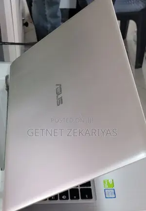 New Laptop Asus VivoBook 15 X505BA 8GB Intel Core I7 HDD 1T