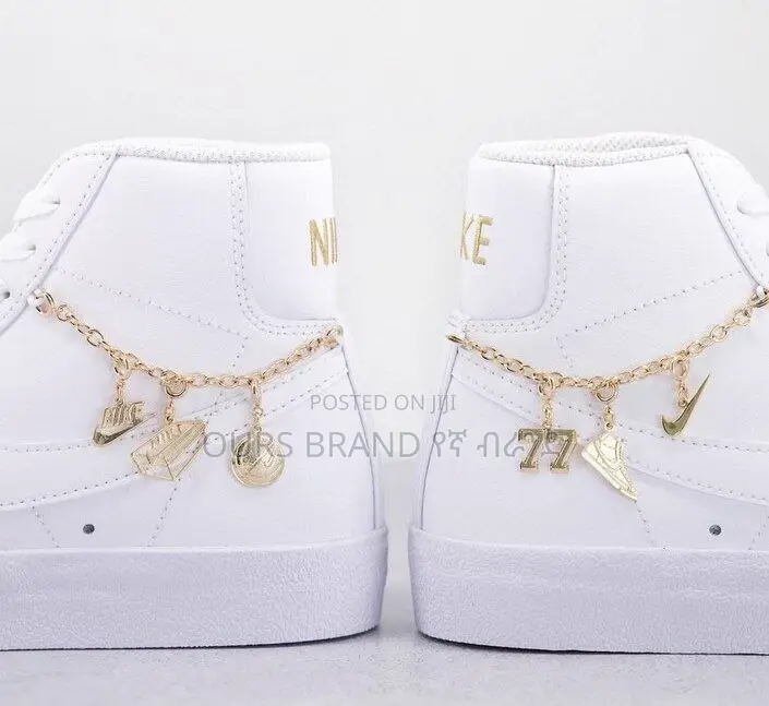 Nike Blazer Mid '77 in White/Metallic Gold Shoes