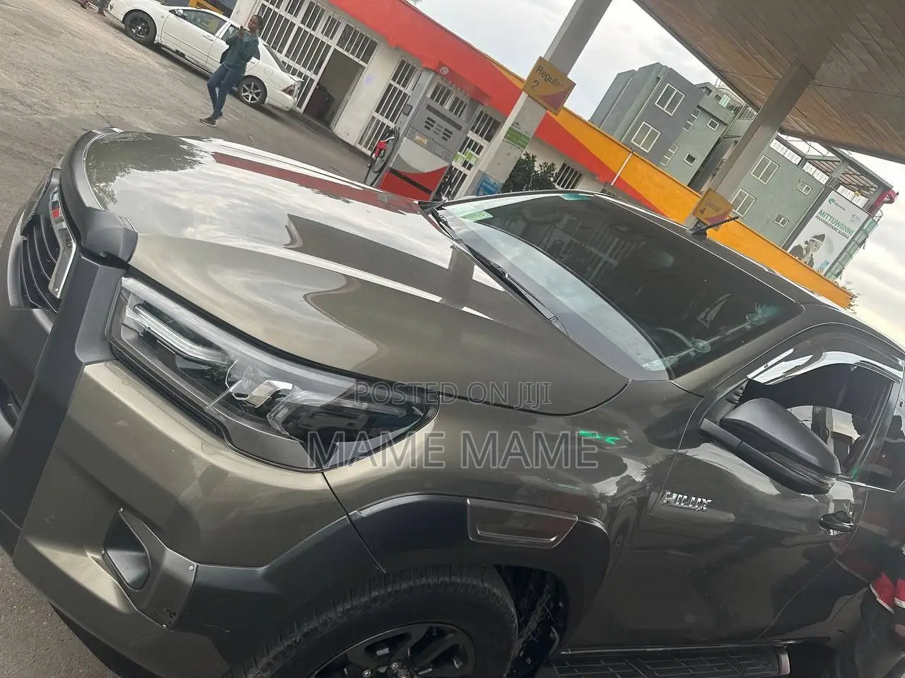 New Toyota Hilux 2021 Gray