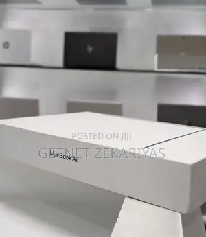 Photo - New Laptop Apple MacBook Air 8GB Apple M2 SSD 256GB