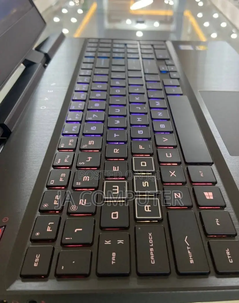 New Laptop HP Omen 15 16GB Intel Core I7 SSD 512GB