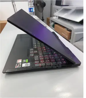 New Laptop Lenovo Legion 7 16GB AMD Ryzen 7 SSD 1T