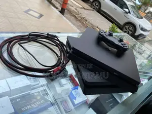 Playstation 4 Slim