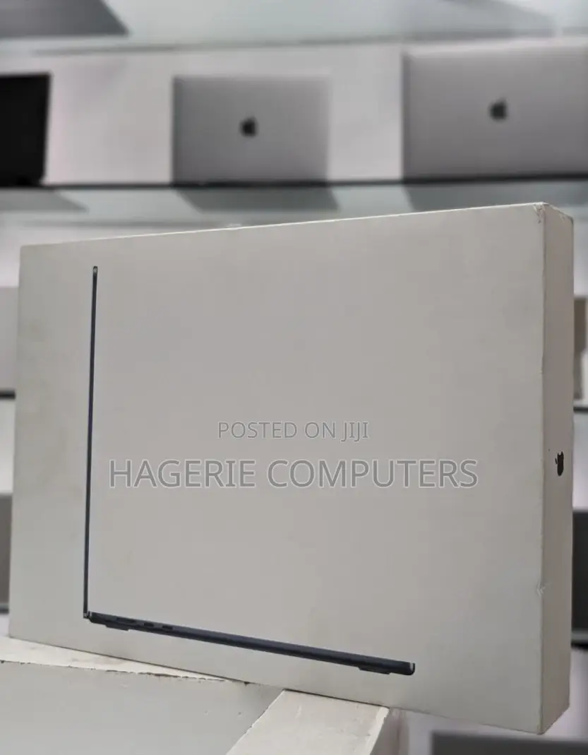 New Laptop Apple MacBook Air 2022 M2 8GB Apple M2 SSD 256GB