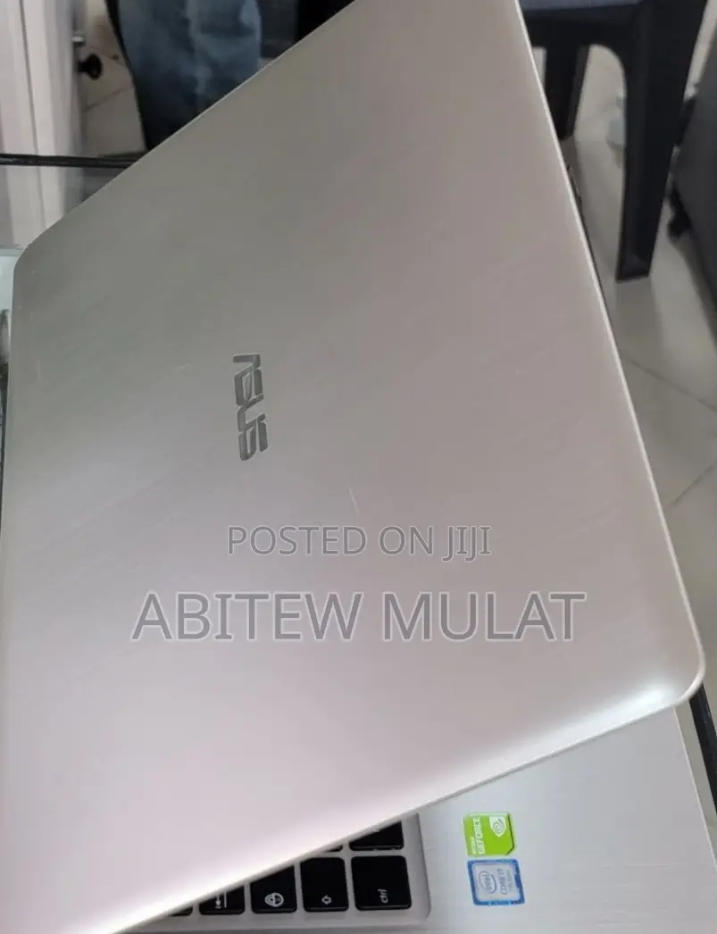 New Laptop Asus VivoBook 15 X505BA 8GB Intel Core I7 HDD 1T