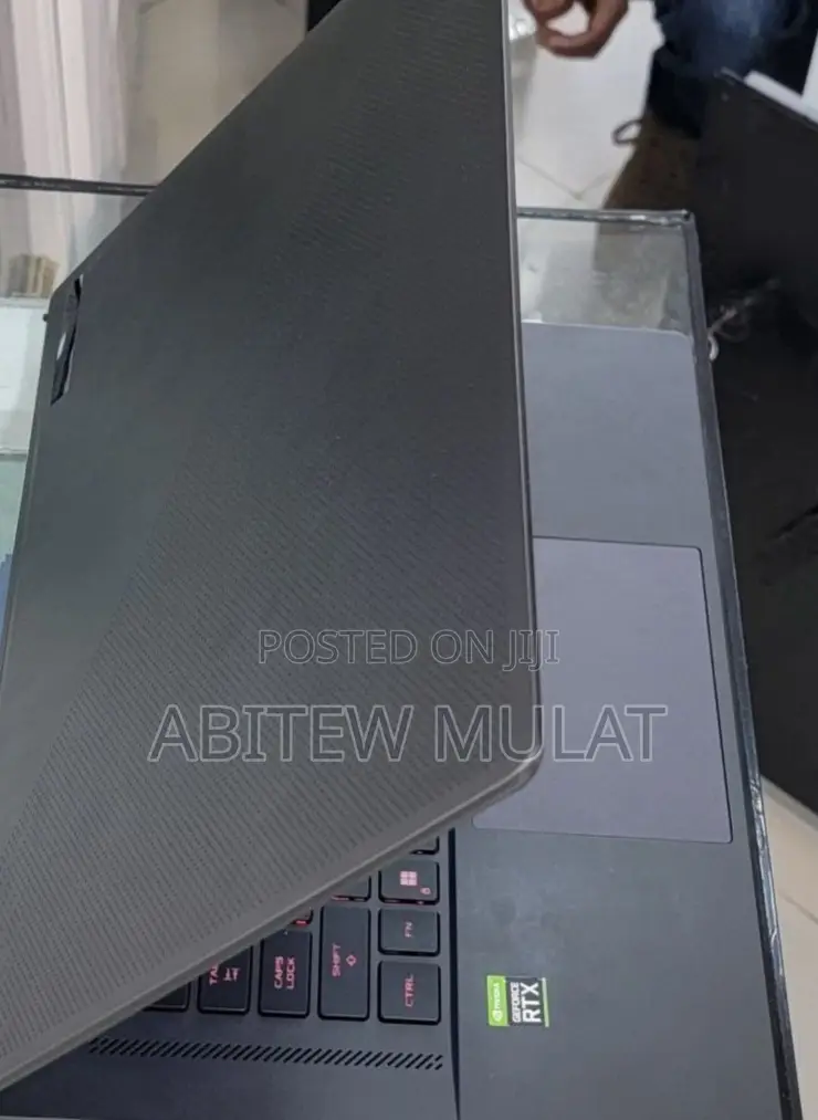 New Laptop Asus ROG Zephyrus G15 16GB AMD Ryzen 9 SSD 512GB