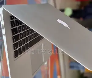 New Laptop Apple MacBook Air 2013 4GB Intel Core I5 SSD 256GB