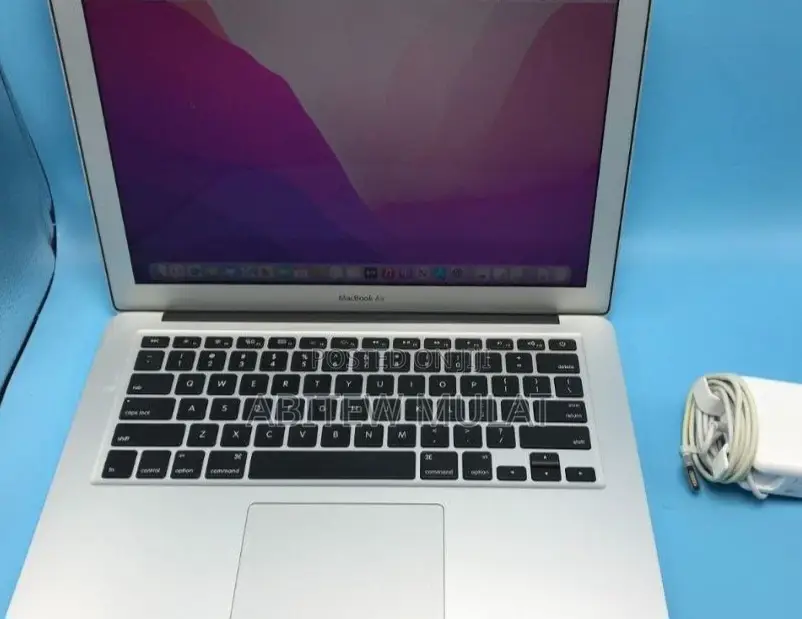 New Laptop Apple MacBook Air 2017 8GB Intel Core I5 SSD 128GB