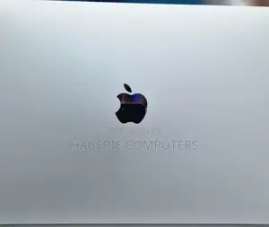 New Laptop Apple MacBook Pro 2019 8GB SSD 256GB