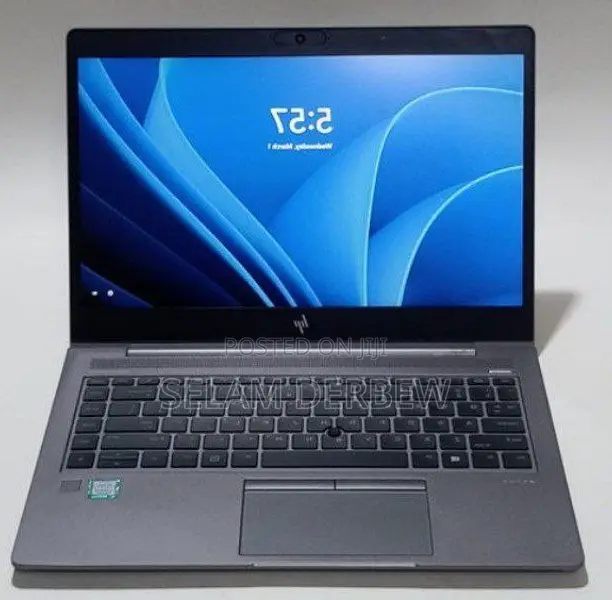 New Laptop HP ZBook Studio G5 8GB Intel Core I5 SSD 256GB