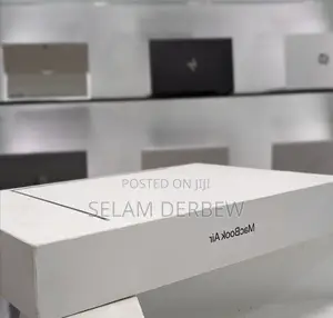 New Laptop Apple MacBook Air 2022 M2 8GB Apple M2 SSD 256GB